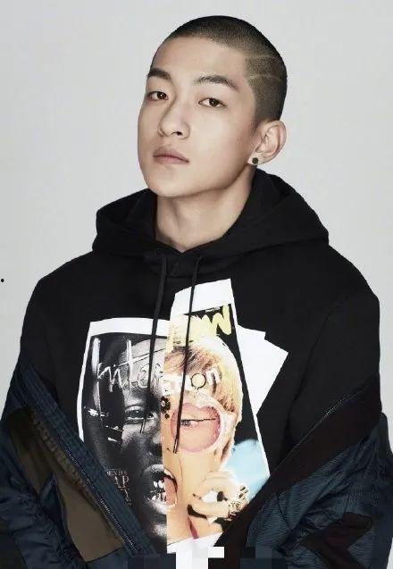 娱乐圈吃瓜屈楚萧是谁,娱乐圈吃瓜主角，揭秘其背后的故事  第3张